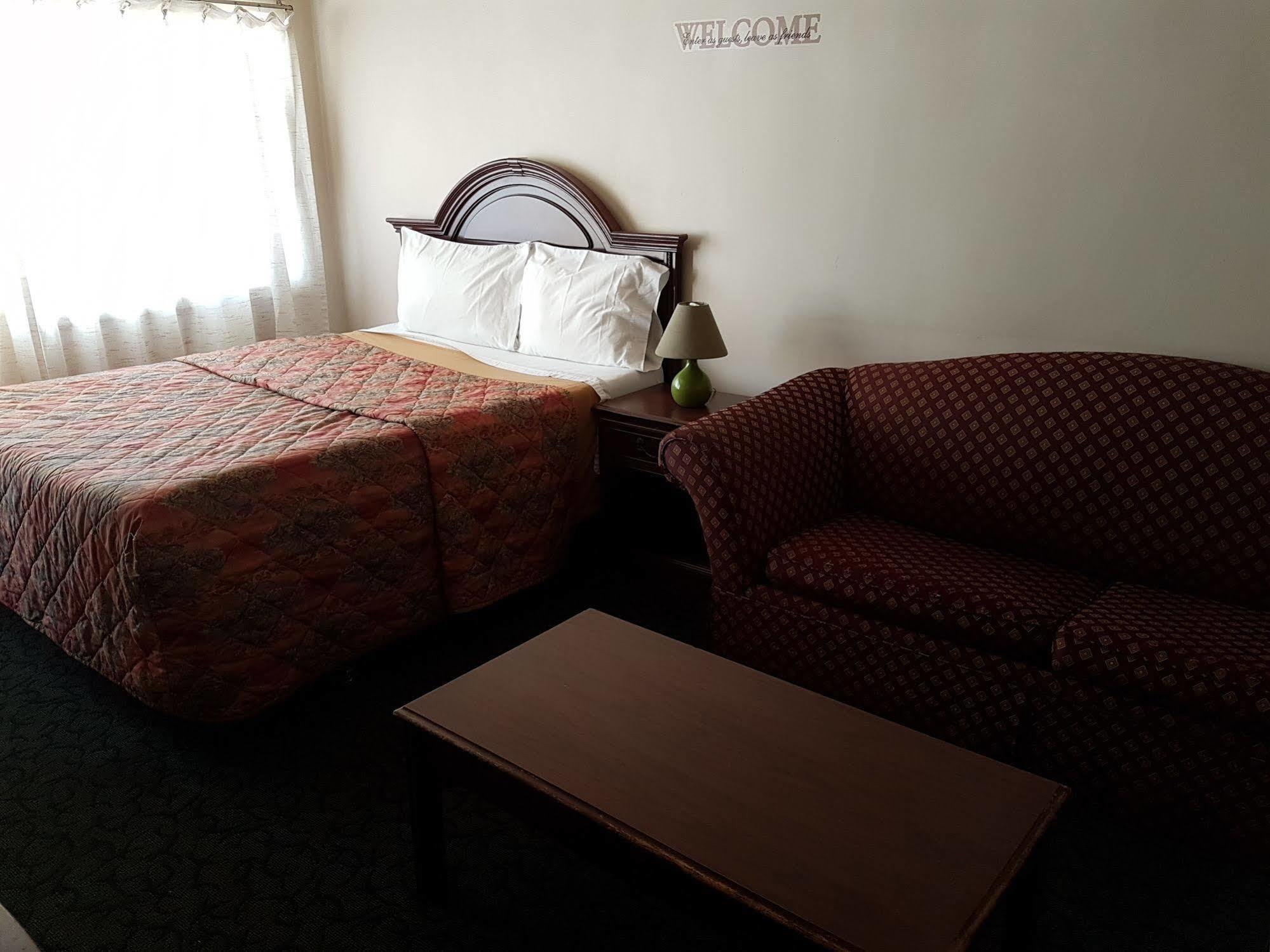 Capri Motel Порт-Колборн Экстерьер фото